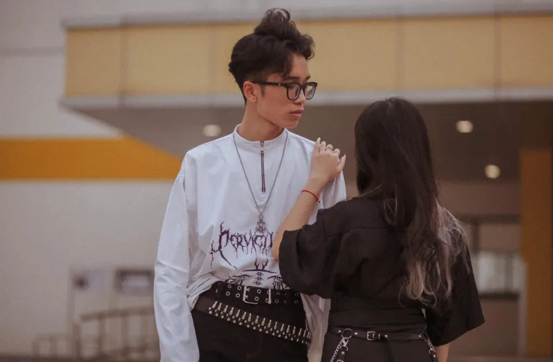 I Let an AI Dress Me for a Month. I Have Phased Partially Out of Reality.